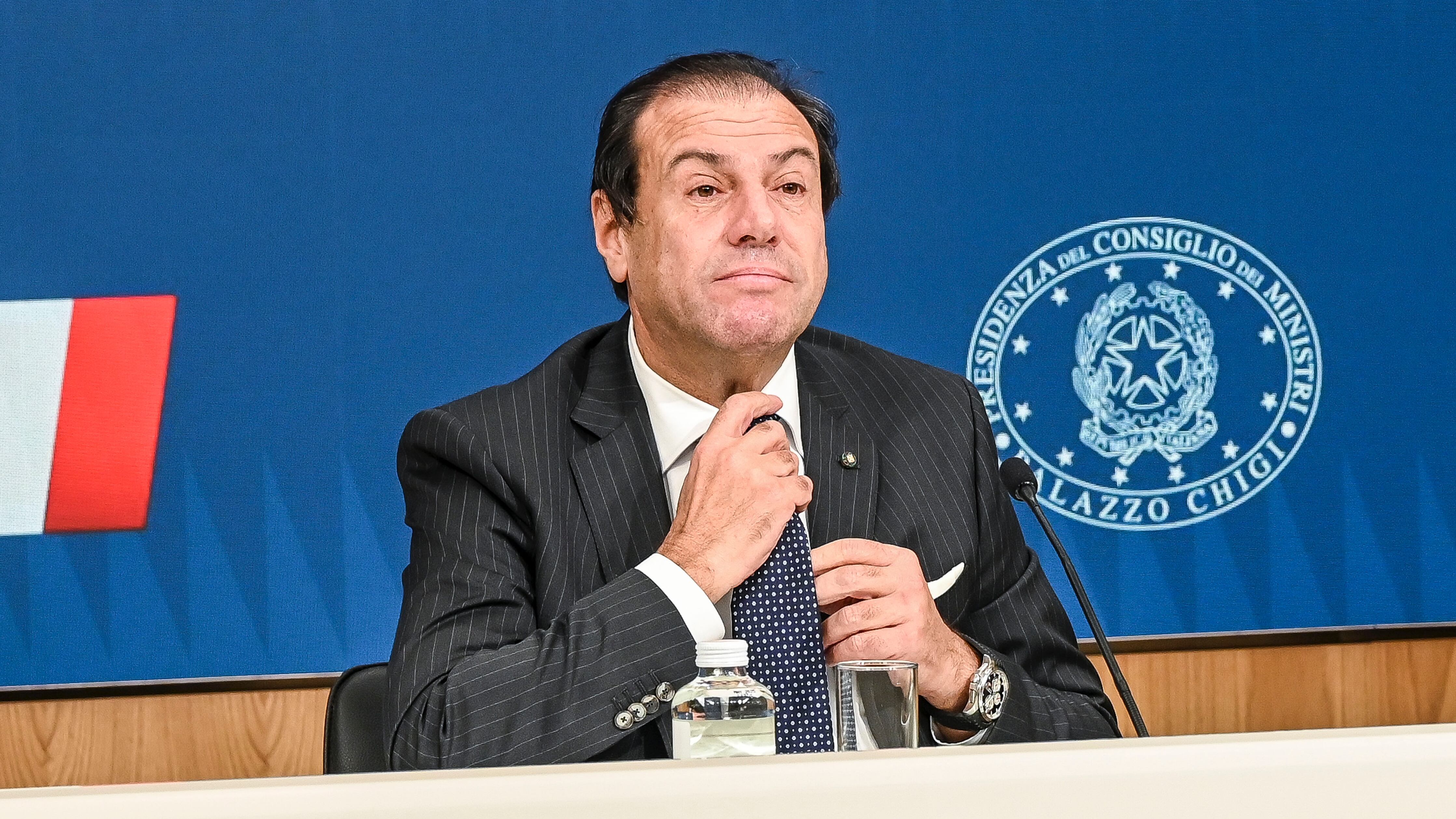 Contro gli evasori il pugno duro di Leo