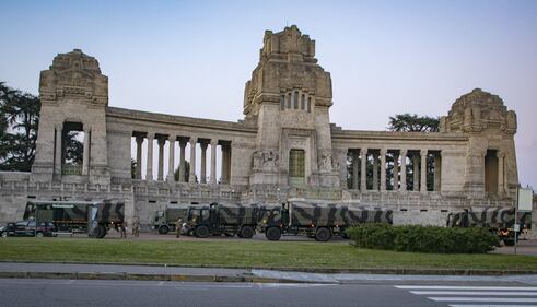 Per spostare le salme dal cimitero di Bergamo arriva l'esercito 1