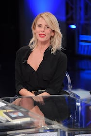Alessia Marcuzzi, le gambe più lunghe della televisione italiana 23