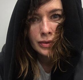 Lena Headey senza trucco su Instagram 9