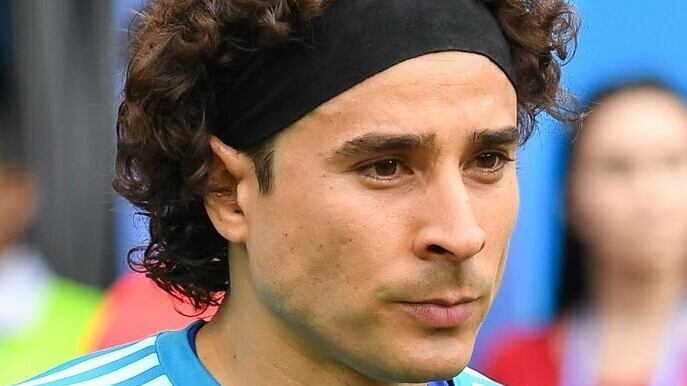 "Un attimo, vado a prendere un caffè". E Ochoa si volatilizza prima di firmare il contratto