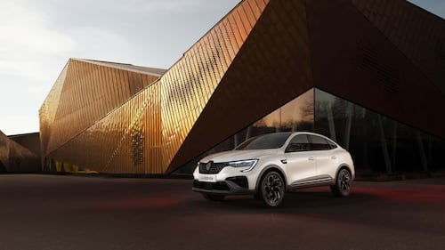 Nuova Renault Arkana 2023, guarda tutte le foto 4
