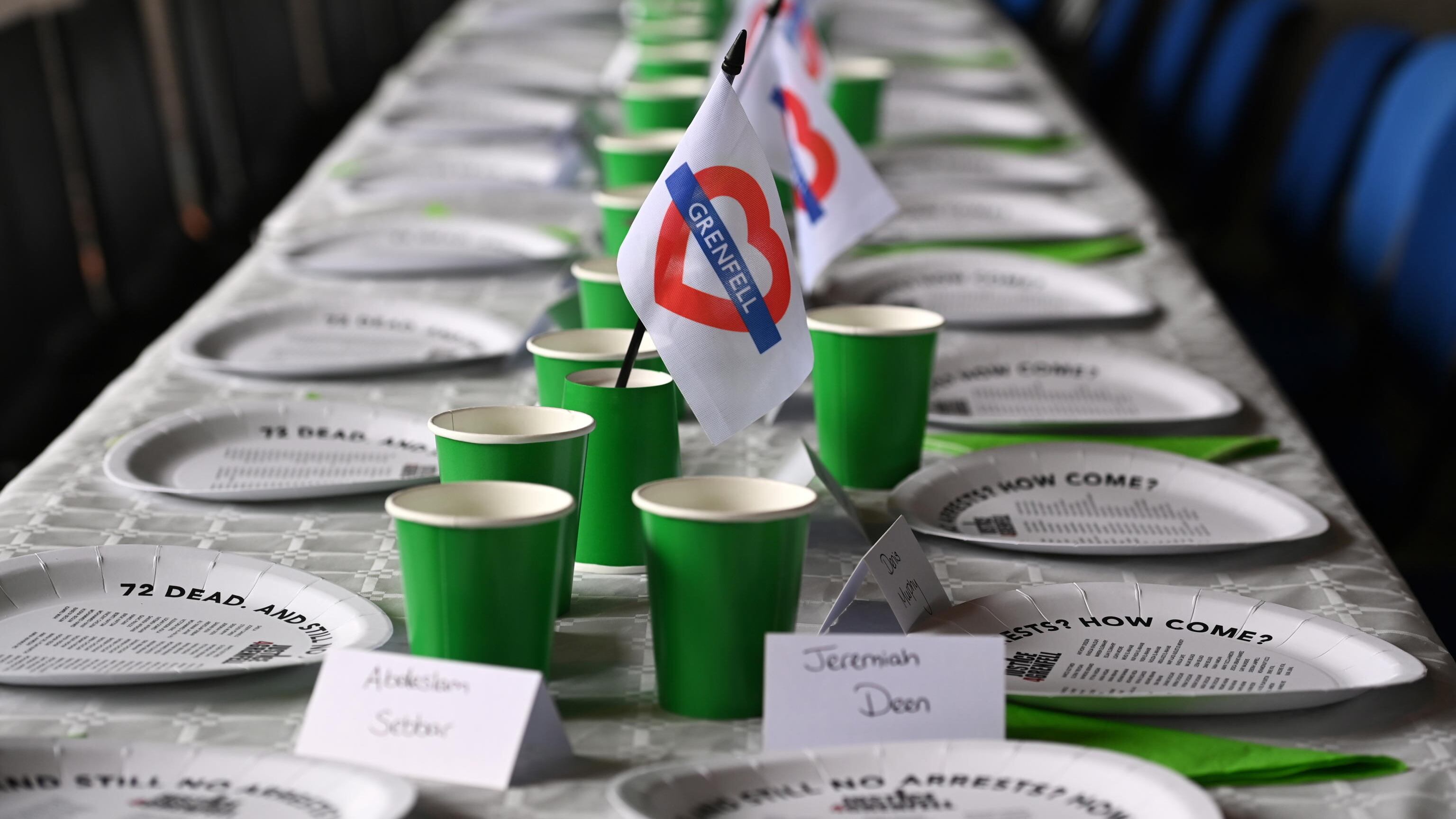 Al Giubileo una tavola vuota per ricordare le vittime della Grenfell Tower