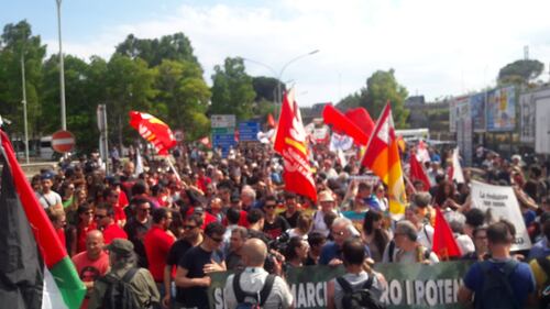 La manifestazione degli antagonisti in Sicilia contro il G7 2