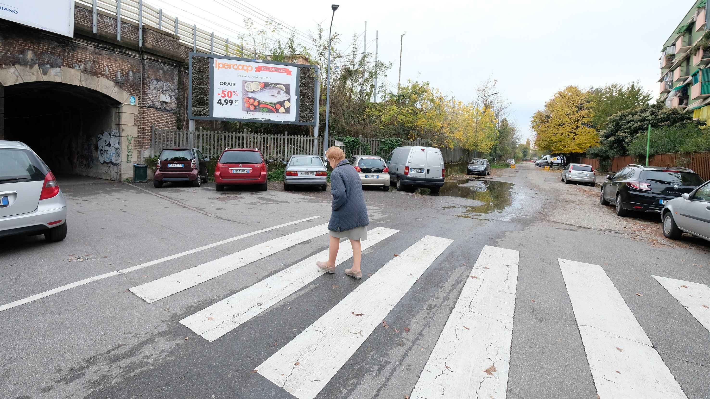 Rapina un'auto e spara: "Periferie come Scampia"