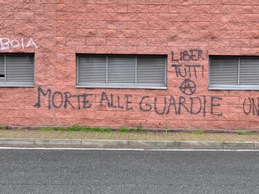 Modena e Bologna, le carceri devastate e le minacce sui muri 7