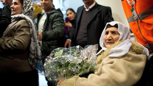 Rifugiata siriana di 107 anni riunita ai familiari in Germania 3