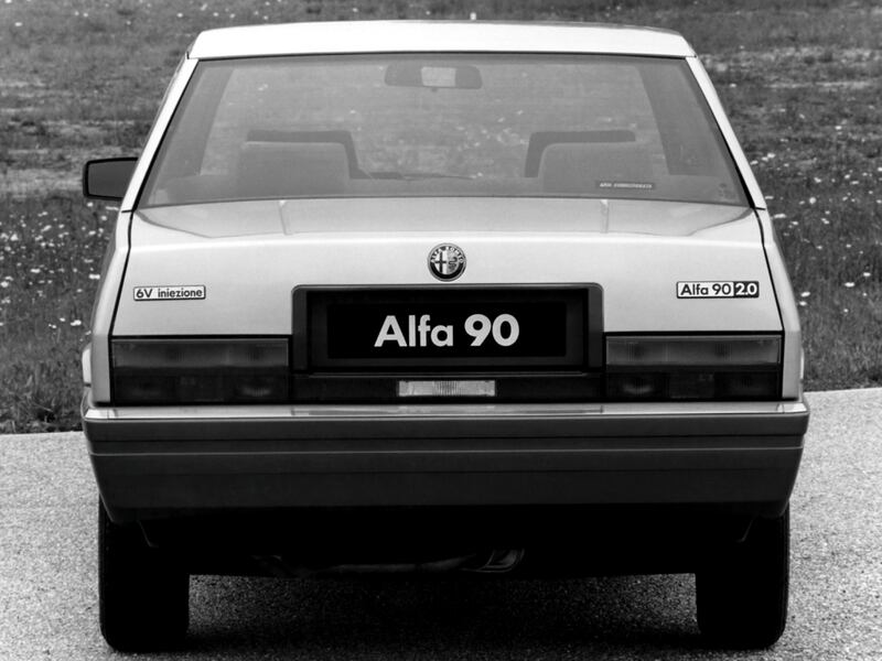 Alfa 90 V6 CEM, introdotta nel 1985