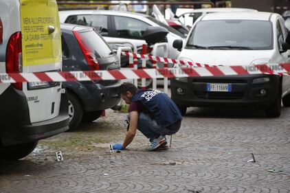 Roma, esplosione in strada: ordigno rudimentale nel parcheggio delle Poste 6