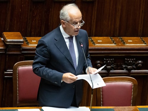 Allarme per il 30 ottobre nelle piazze, Piantedosi: “Modo di attivazione piazze insidioso ma nulla di diverso”. E i social lanciano un allarme
