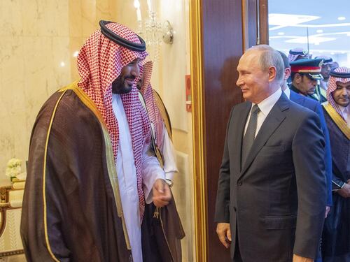 Sull'Italia la bomba petrolio innescata da Arabia e Russia