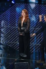 Sanremo 2016: i look femminili nella serata cover 16