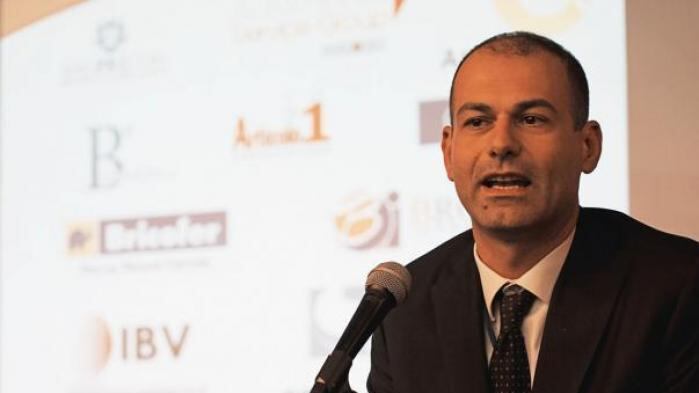 "Senza una buona politica ogni società muore"