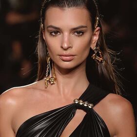 Emily Ratajkowski sexy su Instagram: le foto della bella modella americana 5