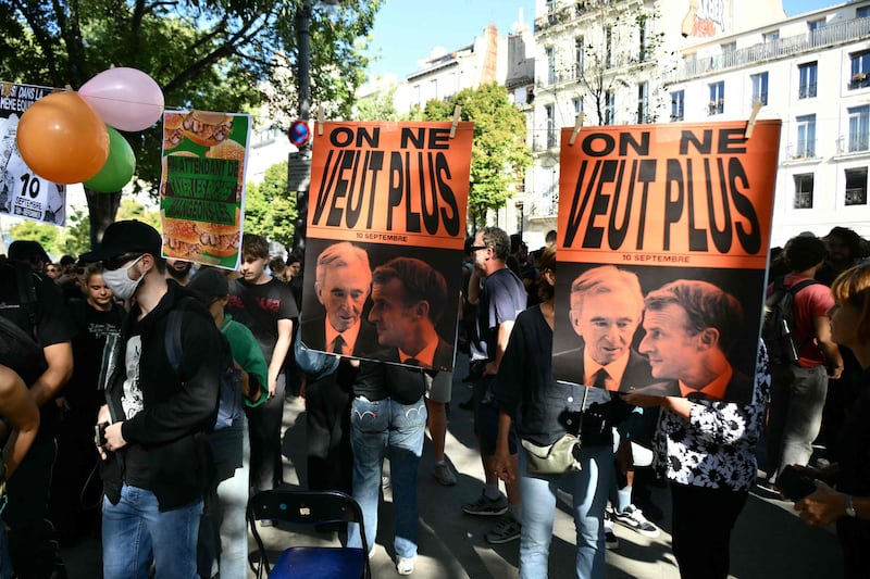 Francia, il giorno dei "Bloquons tout" 7