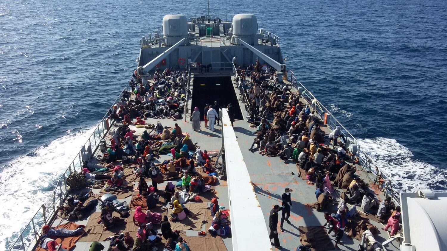 Il flop dei ricollocamenti Ue dei migranti: solo due su 10 trasferiti nel resto d'Europa