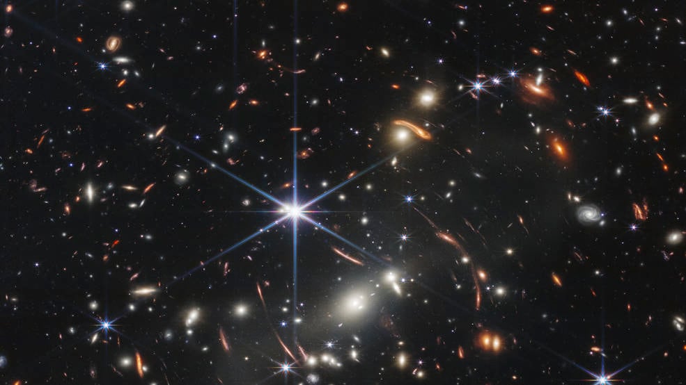 Webb osserva la supernova più antica mai vista: 730 milioni di anni dopo il Big Bang
