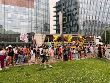 Cartelli e slogan al Pride di Milano 2024 7
