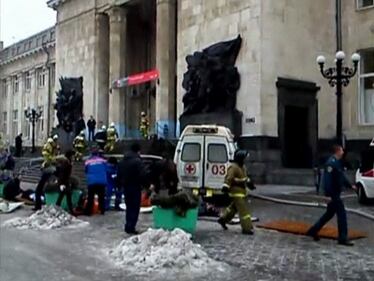 I soccorsi alla stazione di Volgograd 1