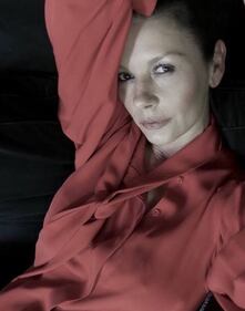 Catherine Zeta Jones, bellezza e fascino da vendere 2