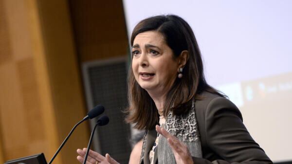"Loro non lo fanno...". L'ultimo attacco della Boldrini a Salvini e Meloni