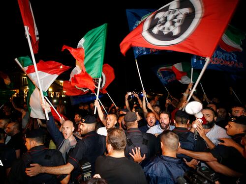 Nel quartiere Libertà Salvini non doveva andarci, scontro tra CasaPound e comunisti