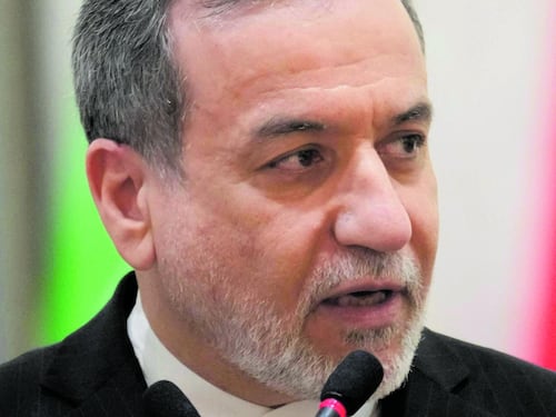 Cina e satelliti spia russi in soccorso all'Iran