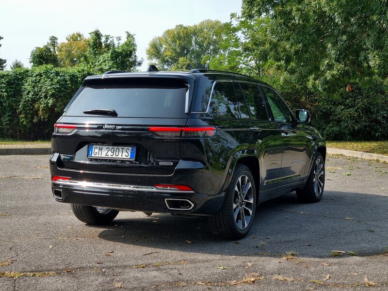 Jeep Grand Cherokee 4xe, guarda la gallery del nuovo SUV Premium 8