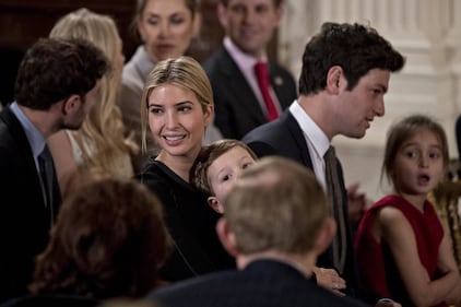 Melania e Ivanka Trump: moglie e figlia del presidente 9