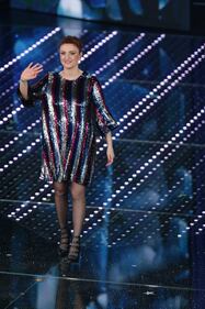 Sanremo 2016: i look femminili nella serata cover 40