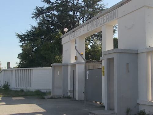 Udine, arriva il contaprofughi: migranti con il codice a barre