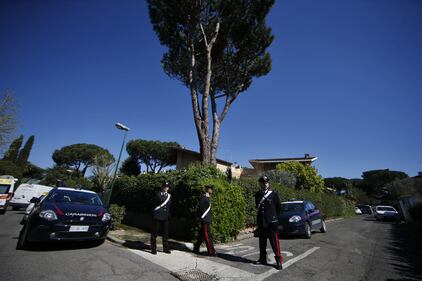 Roma, chiama il 112 e confessa l'omicidio. : "Ho ucciso mia madre" 1