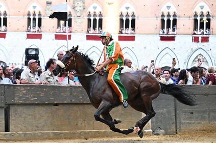 Tittia da record al Palio di Siena: quinta vittoria di fila 8