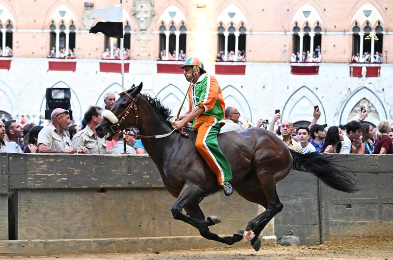 Tittia da record al Palio di Siena: quinta vittoria di fila 8