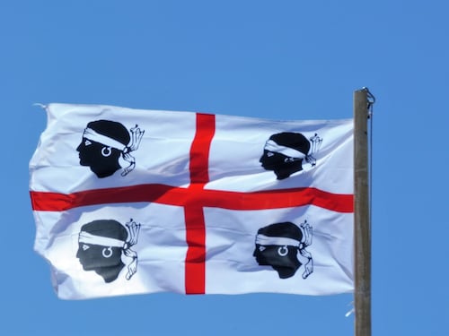 Paradosso Sardegna, l'isola ha paura dei turisti. In migliaia firmano la petizione contro gli arrivi