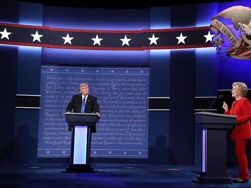 Gli analisti dicono Hillary, la rete vota Donald
