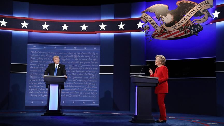 Gli analisti dicono Hillary, la rete vota Donald