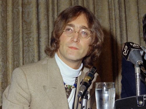 La canzone "scomoda" di John Lennon cancellata da Yoko Ono