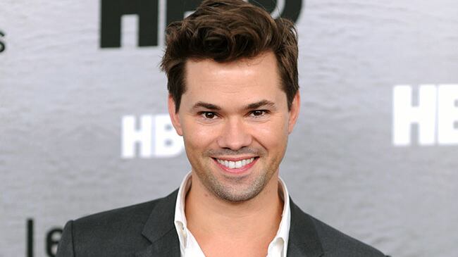 La star di "The New Normal" molestato da ragazzino