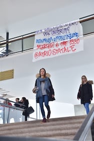 Scontri tra studenti e forze dell'ordine alla Statale di Milano 14