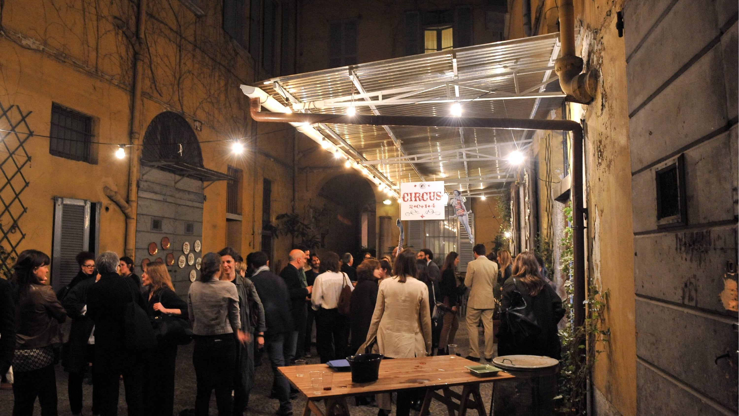 Il Fuori Salone invade Milano. E i commercianti ringraziano