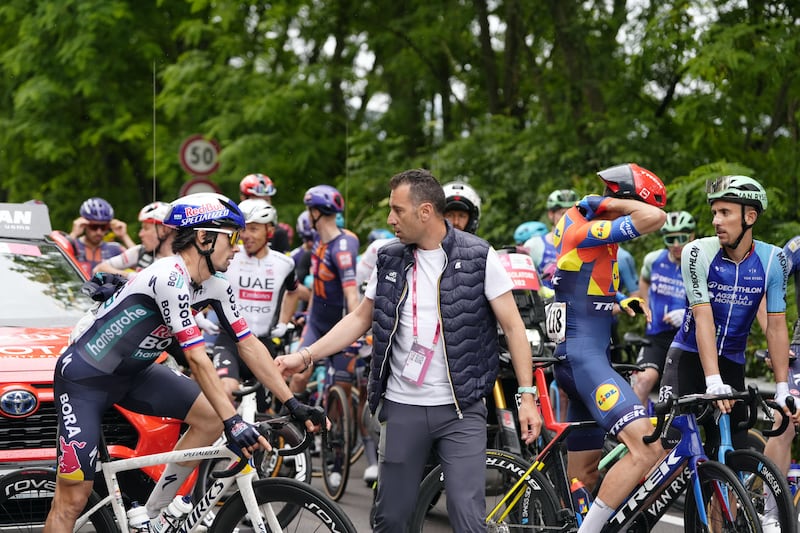 Giro 2025 tappa 6 sospensione gara