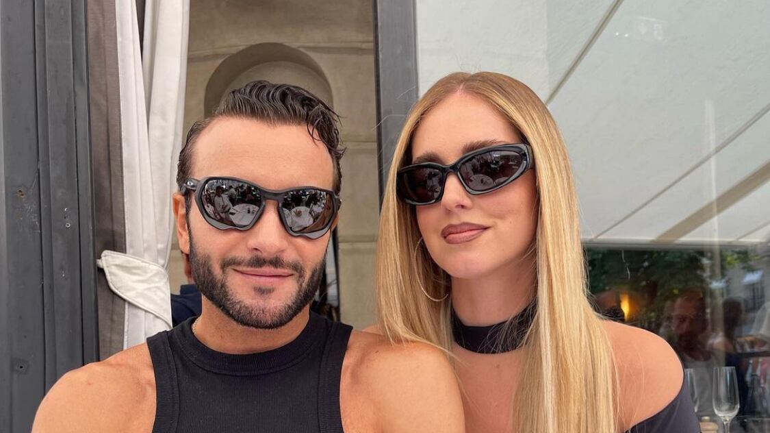 Non solo pandoro, Chiara Ferragni ancora nei guai: ecco quanto deve al suo manager