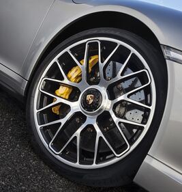 Porsche 911 Turbo e Turbo S 6