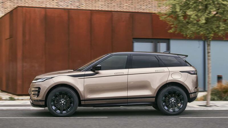 Range Rover Evoque 2023, guarda tutte le immagini 12