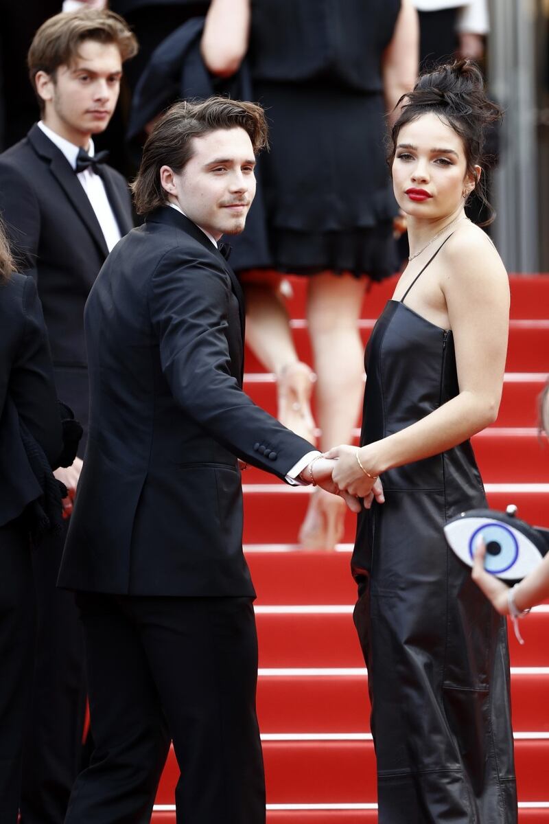 Brooklyn Beckham e Hana Cross debuttano sul red carpet di Cannes  8