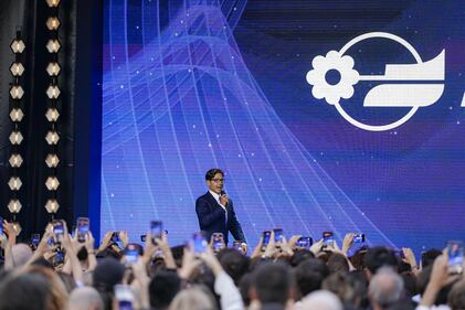 "Mediaset siamo noi": lo speciale che racconta la grande festa dedicata ai collaboratori del gruppo e al ricordo di Silvio Berlusconi 1