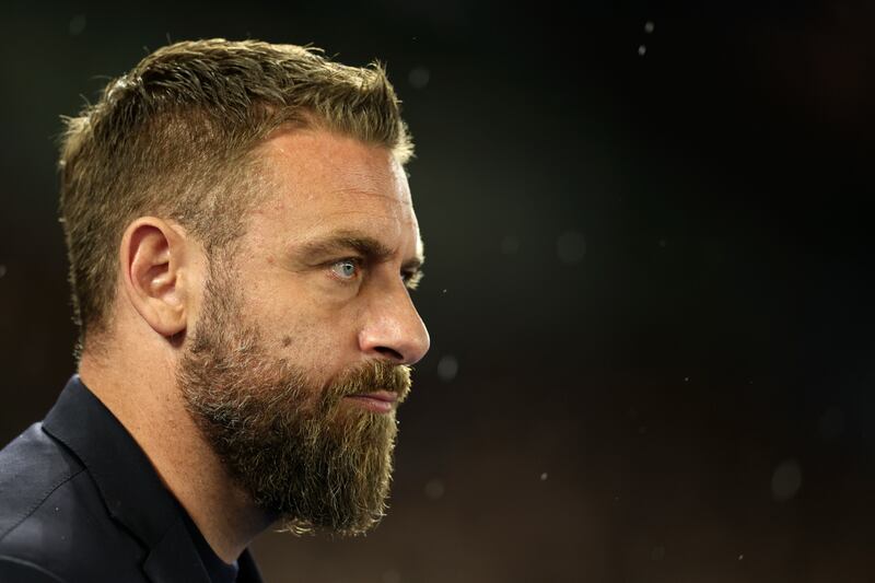 De Rossi, Vanoli e Palladino, una giornata particolare. E la carica eccitante di quelle strane "prime volte"