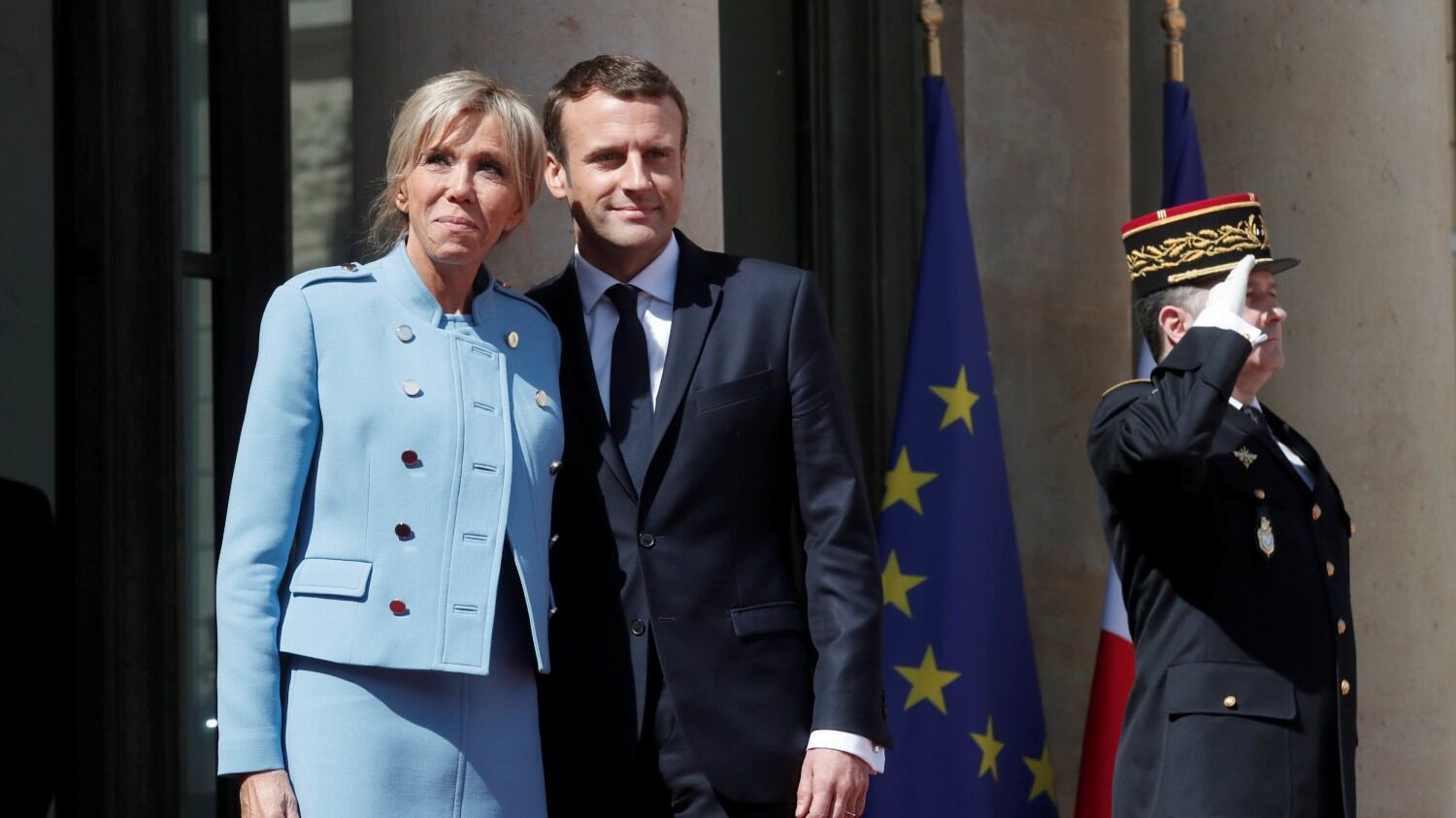 Se i Macron spendono 5200 euro al mese dal parrucchiere
