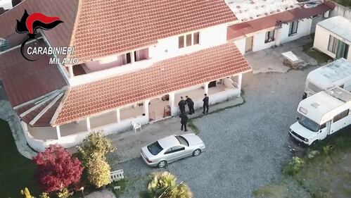 Furti e ricettazione: arrestati 9 rom 12